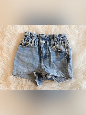💫10/$25 • GAP Light Blue Denim Elastic Waist Shorts